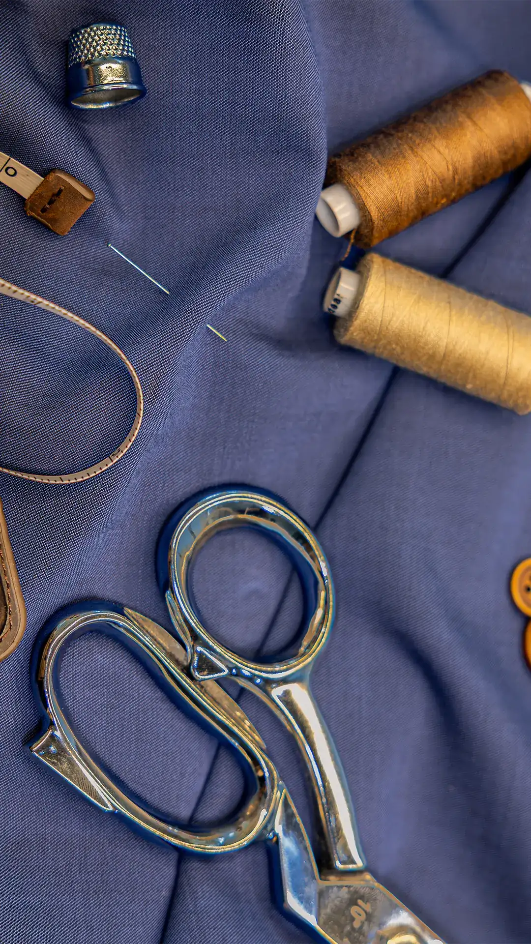 Tailoring shears and measuring tape